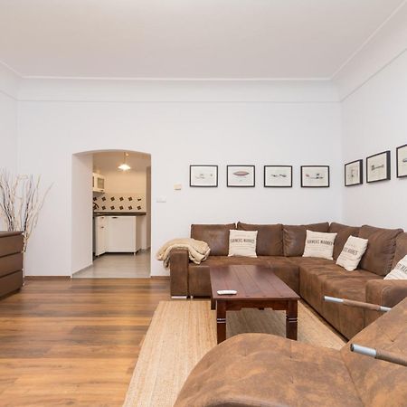 Budyne Apartment Ii. Budyne nad Ohri Eksteriør bilde