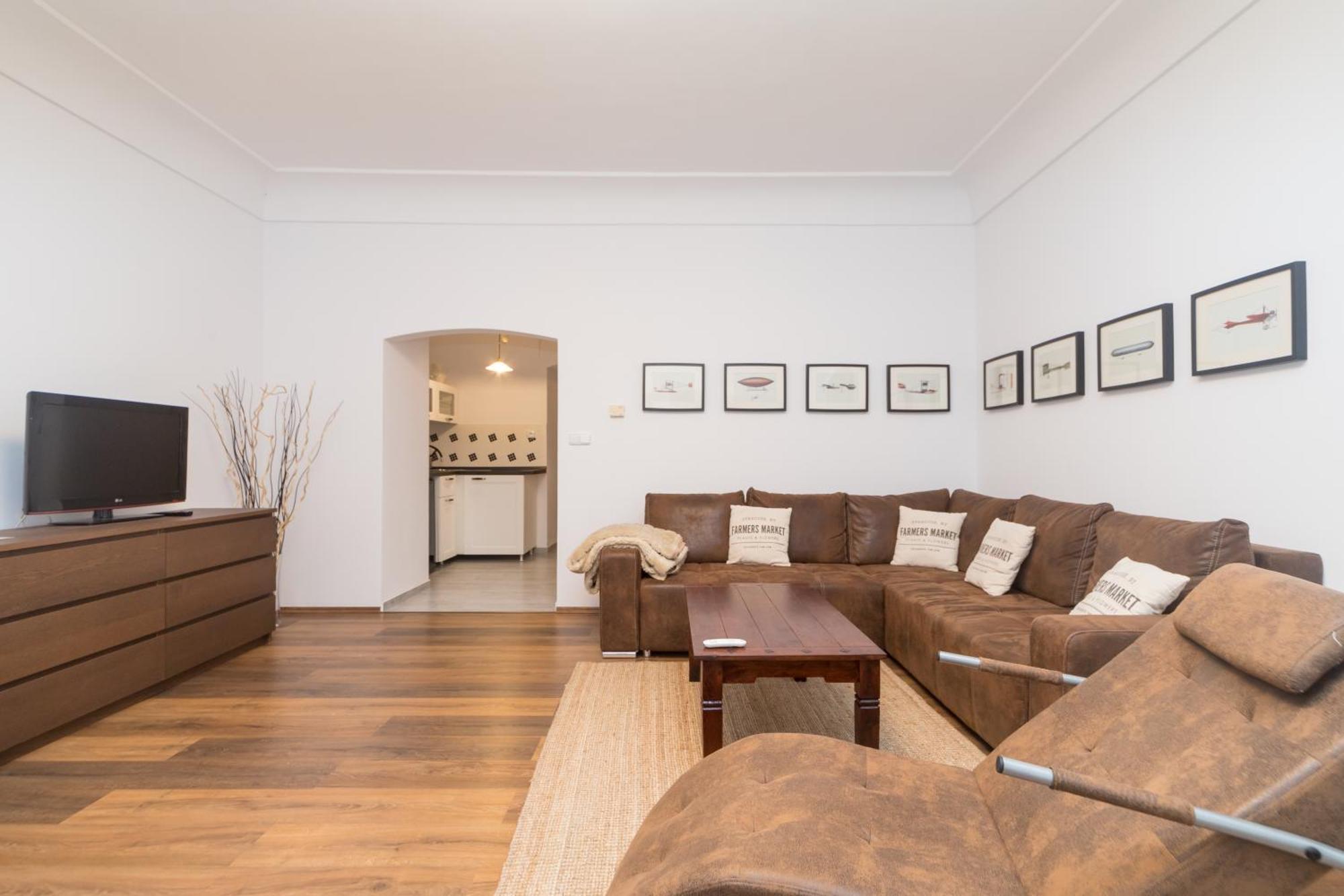 Budyne Apartment Ii. Budyne nad Ohri Eksteriør bilde