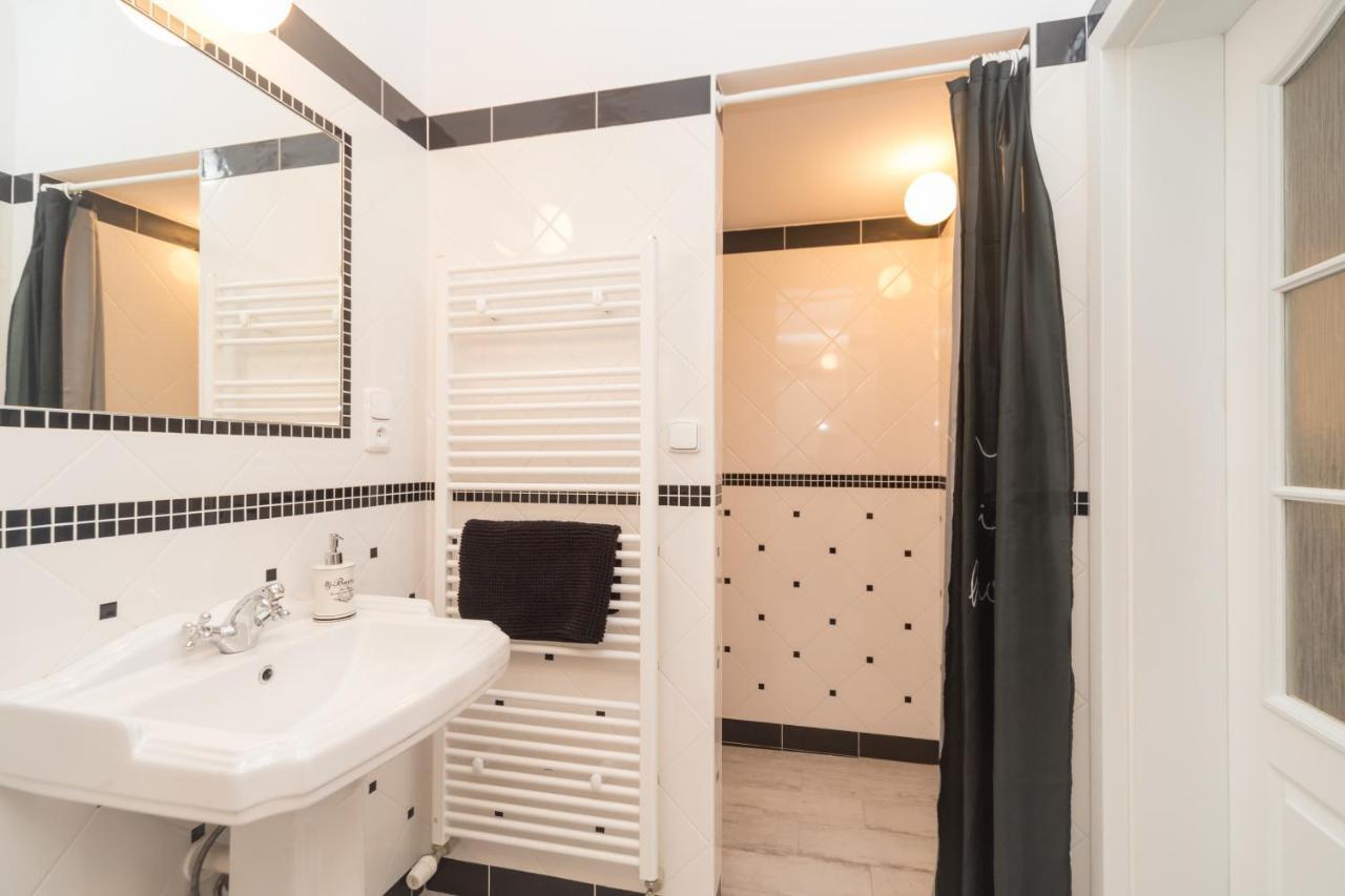 Budyne Apartment Ii. Budyne nad Ohri Eksteriør bilde