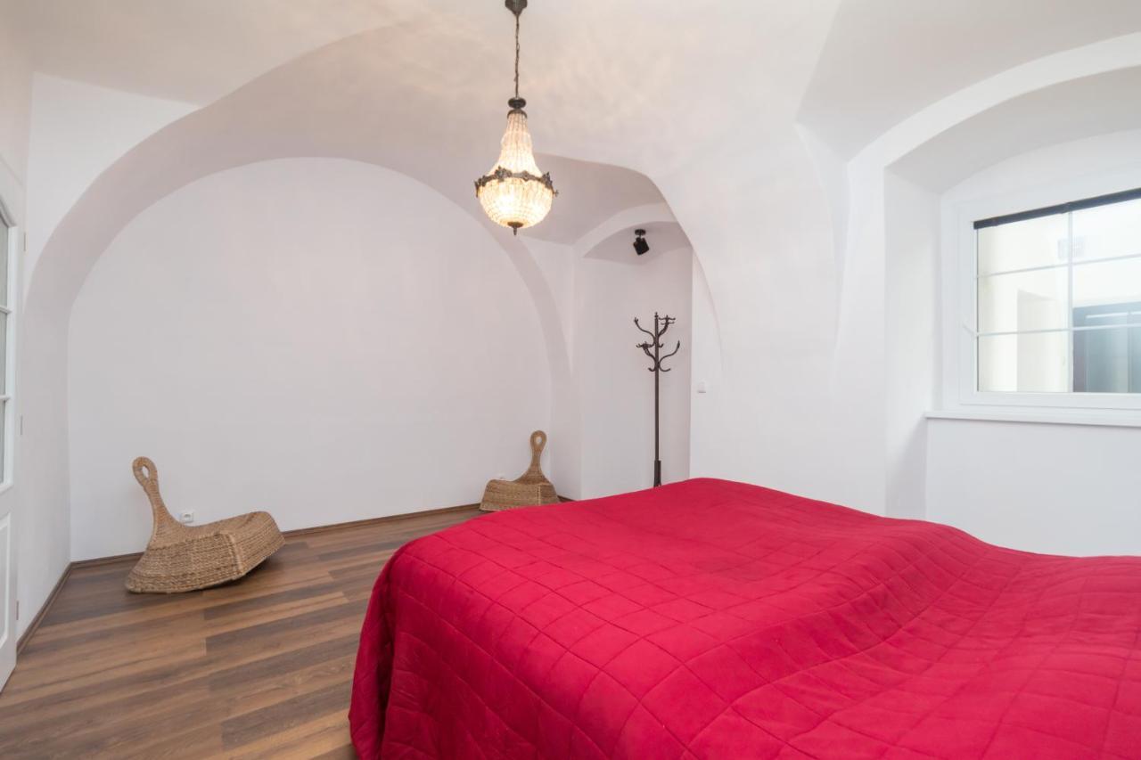 Budyne Apartment Ii. Budyne nad Ohri Eksteriør bilde
